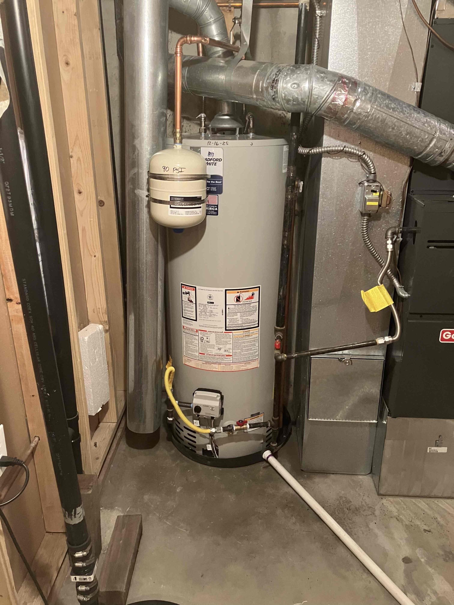 Daniel Calvo, Desmond Marshall, Taylor Kreutz