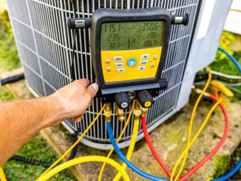 AC Unit Checking Pressure
