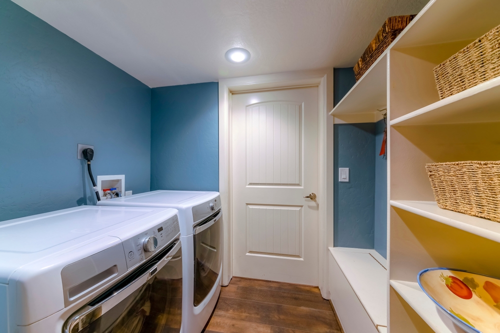 3 Prong vs. 4 Prong Dryer Outlets: What’s The Difference